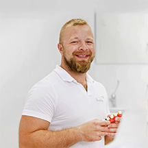 Yaroslav Olschanski - B.Sc. Dentalhygieniker und Präventionsmanager